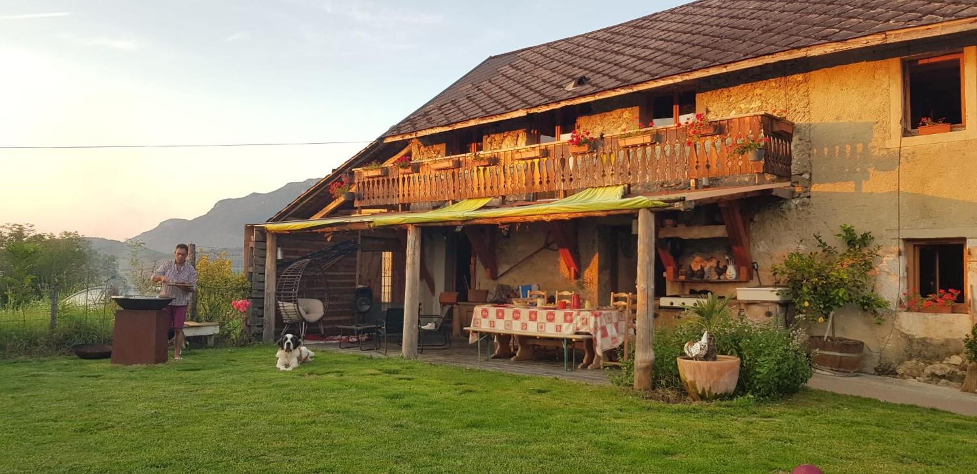 La Chambre Savoyarde Chez Les Garcons Saint-Paul-sur-Yenne Extérieur photo